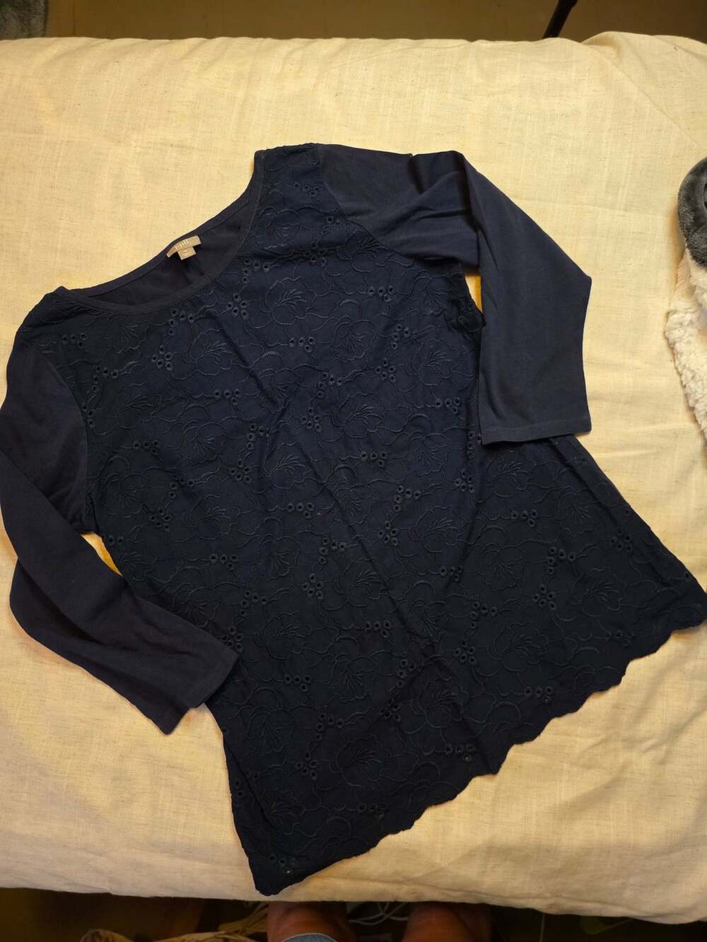 J.Jill Navy Blue Floral Eyelet Embroidery Overlay 3/4 Sleeve Tee Top Medium